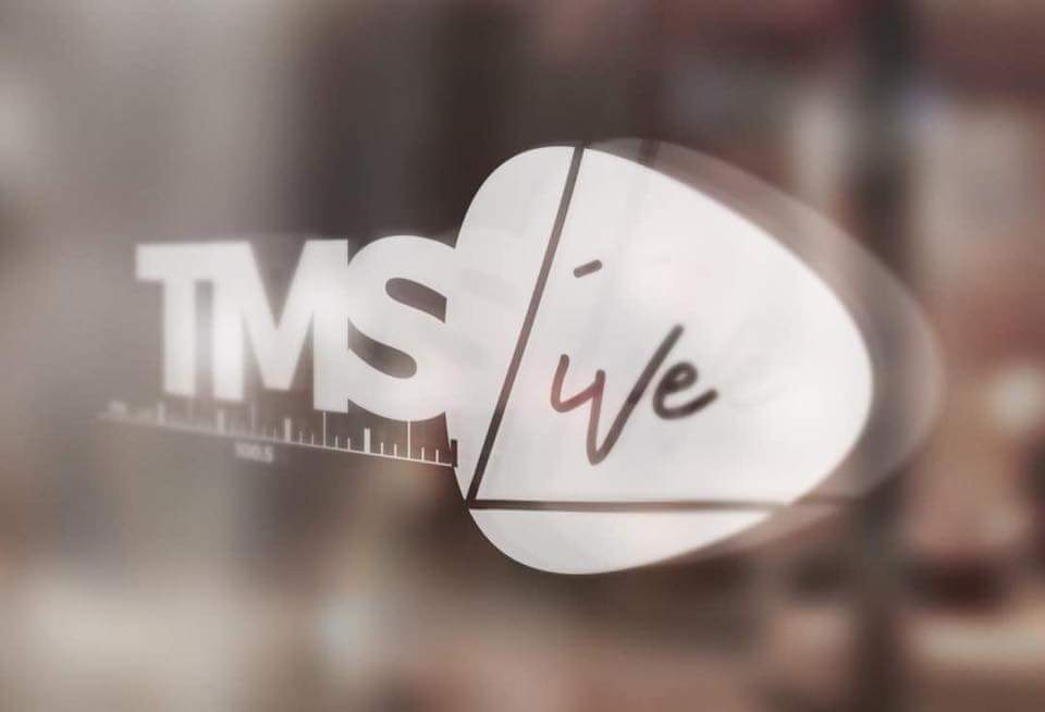 TheMissiShowLiv's tweet image. 🚨The Missi Show is taking over the Whole of the Oil City NOW🚨

K A Y S O 🌹 ( @DeyCallMeKaySo ) -Our #MCM today. 
#UpgradeYou
#YourTypeNoDey
#GroundUpCharle

Catch us live Now w/ @Iam_Missi  , @leaa_liyah , @djfunny8 on @premier1005fm