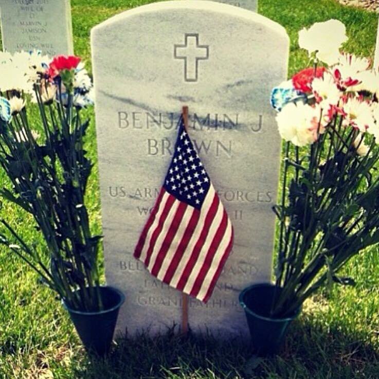 CookTimeRemmi's tweet image. While my grandfather lived after he served, many other servicemen and women sacrificed their lives for this country and we should commemorate them not only today but every day #MemorialDay 🇺🇸