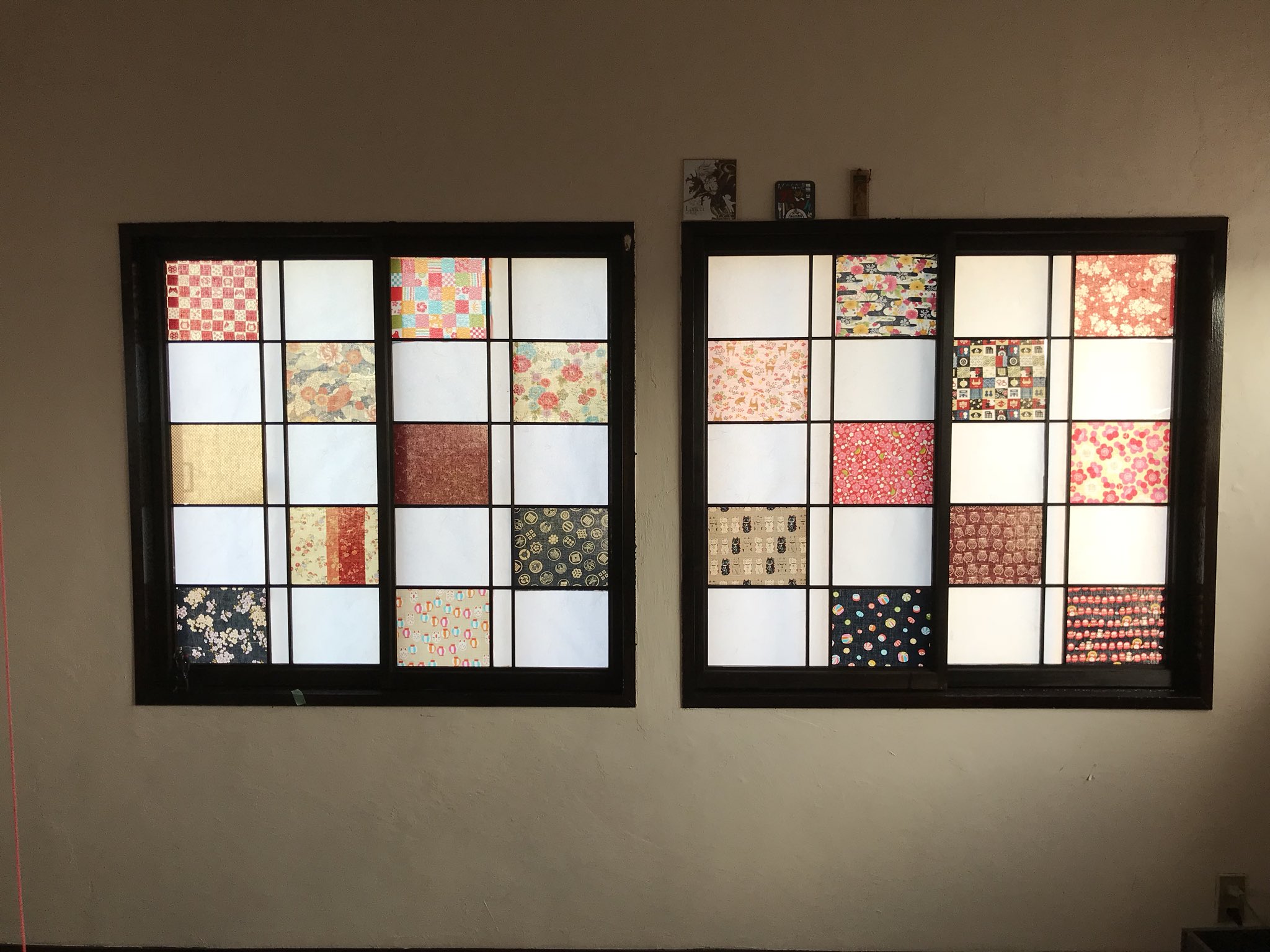 もふっと夜白 障子リメイク 布貼って 枠塗ったぜ 結構いい感じにできた気がする Diy T Co Eaagz4x3ef Twitter