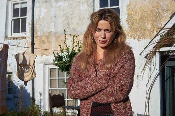 DB_hereatlast's tweet photo. Stand-out in tonight's ep of #averyenglishscandal A Very English Scandal is @TeamEveMyles as poor, lovesick Gwen.  Touching performance!! Catch on @BBCOne or @BBCiPlayer https://t.co/9ZTucde2XF