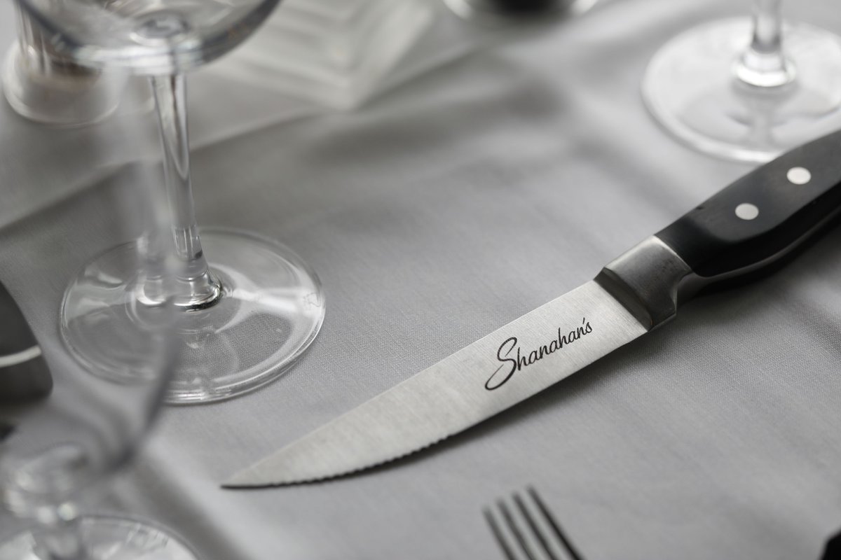 ShanahansDTC's tweet photo. Cutting made easier. Did you know that you can take part of the Shanahan’s dining experience home with our forged German steel knives? Displayed in an elegant, hardwood cherry stained gift box, this set of four will be the perfect gift for Father’s day! #fathersday #perfectgift https://t.co/RZ3Kb0HVTq