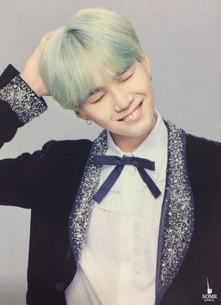 Marty87189371's tweet photo. #WeLoveYouMinYoongi

Min Yoongi, sinceramente yo te amo, me hiciste dejar de llorar todas las noches, tu forma de ser para mi es muy especial y gracias por existir eres mucho para mi igual que los demás de bts, lucha nosotros te apoyaremos en todo, nunca dejes de sonreir 😊 https://t.co/uZDdIUa64v