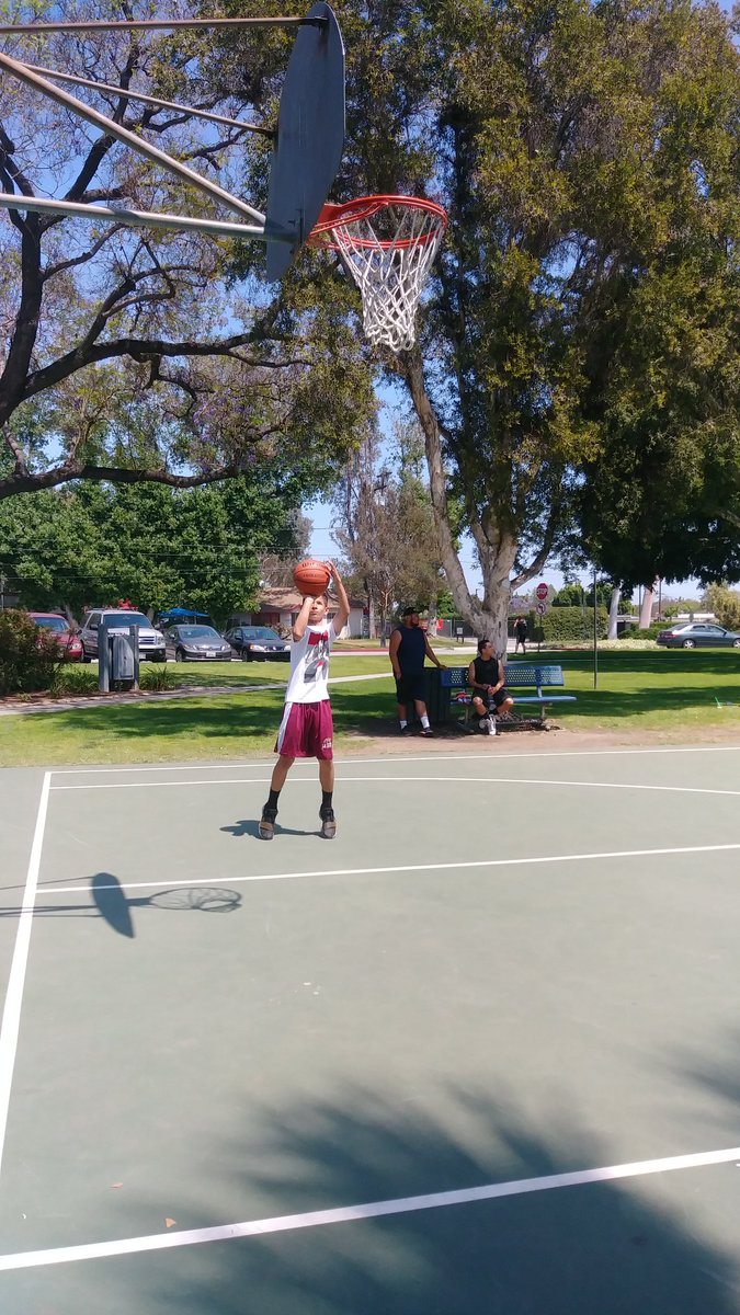 JRiv_49's tweet image. Me and my lil man!! Love my boy!! #hoopin #bball 🏀...its hot out today🌞