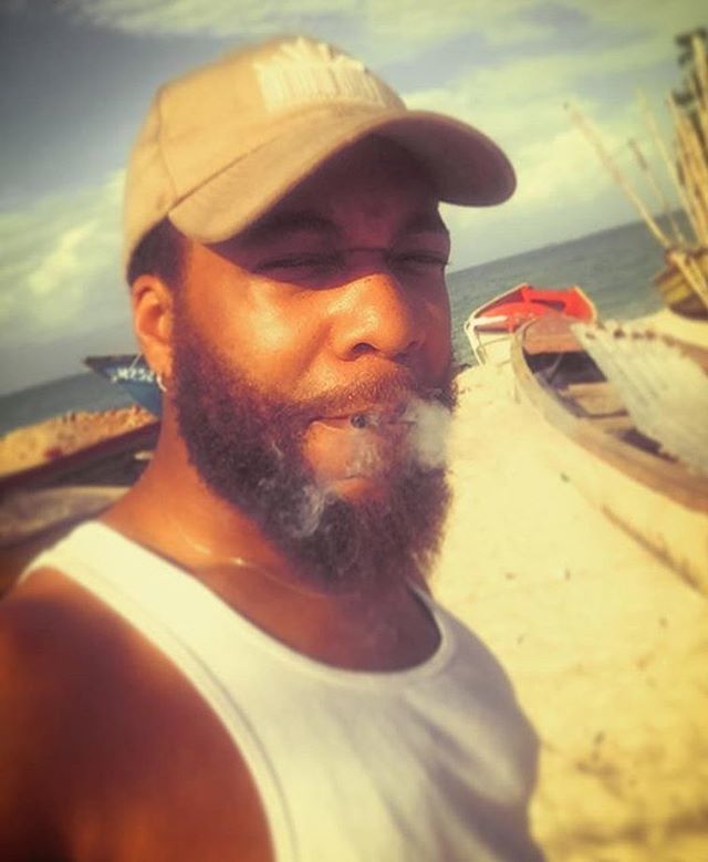 krgirls4life's tweet photo. #KRushin on @sirdasonj today for #stonerkrushmonday
😍😍
Hit us up with your hot stoner pics to be featured!
🔥
#mcm #StonerKRushMonday #KRgirls4Life #stonerboys #cannabiscommunity #stoner #thc #kush #highlife #hightimes #smoke #cannabis #high https://t.co/kCLMQYddi7 https://t.co/kT8QjFnCJP