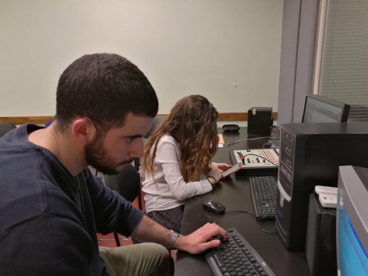 flor_giuliano's tweet photo. Conocé a los alumnos de 3° Periodismo que realizan "No tan distintos" todos los lunes de 21 a 21.30. https://t.co/t4BUXatzCI @USAL_Break @Usal_FCECS @LauraGarciaLuna https://t.co/PVsa8AVmBK