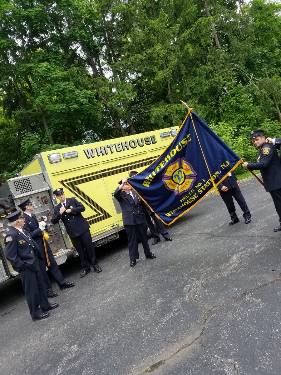 jvdaniello2's tweet photo. Memorial Day Traditions
#smallTown #22fire https://t.co/2cZCC2Kjwz