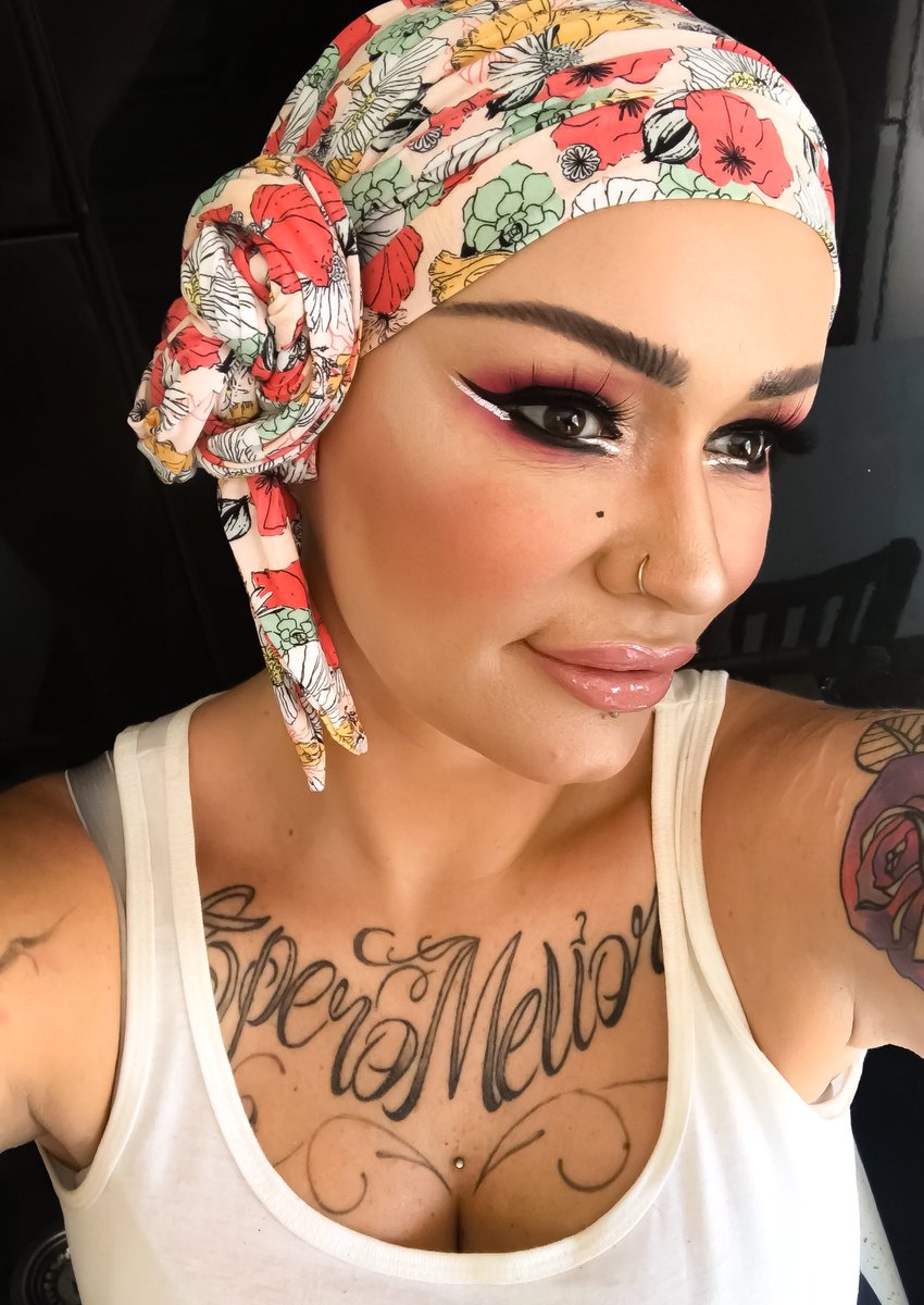 MicheMoffatt's tweet photo. Wee day of some awesome headwear! Keeping my bald heed safe from the โ๏ธ Scotland sunshine! Weird right?!x gorgeous @avakinoltd @MasumiHeadwear and some Jon Renau x x x #beyourownbeautiful #alopecia #hairloss #changedappearance #baldgirl x @FaceEquality https://t.co/ggXfpUQHkQ