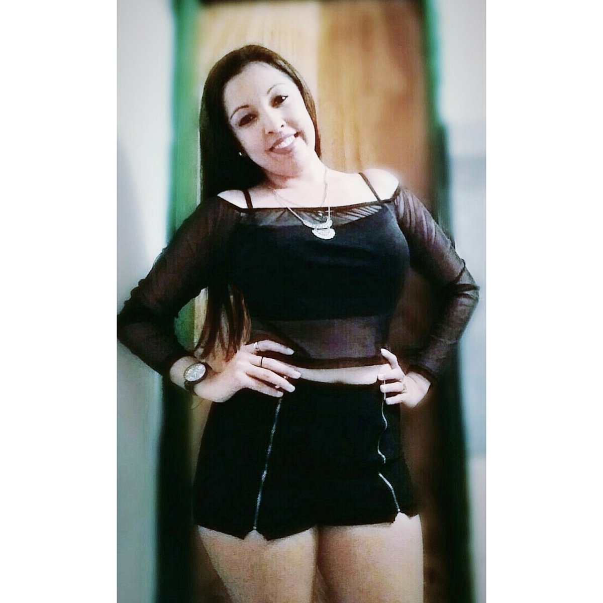 Glo_villacorta's tweet photo. Ella es auténtica~... 🎶 💫
#DelFinde #Cumple de @MoraSantaElena 🤗 https://t.co/1laE8cswdD