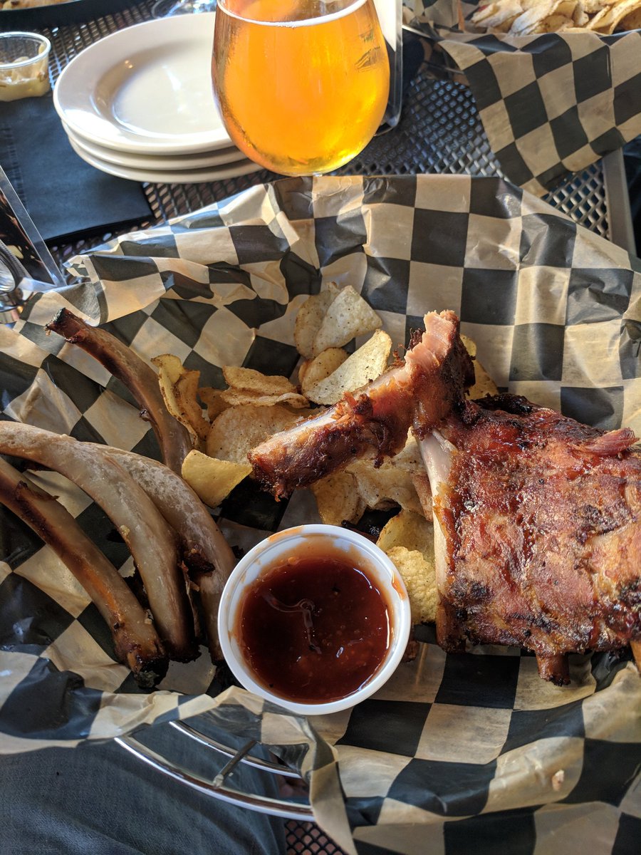 #stormribs <a href="/StormcloudBrew/">Stormcloud Brewing</a> #MemorialDay porch party! #food #beer #nomnomnom