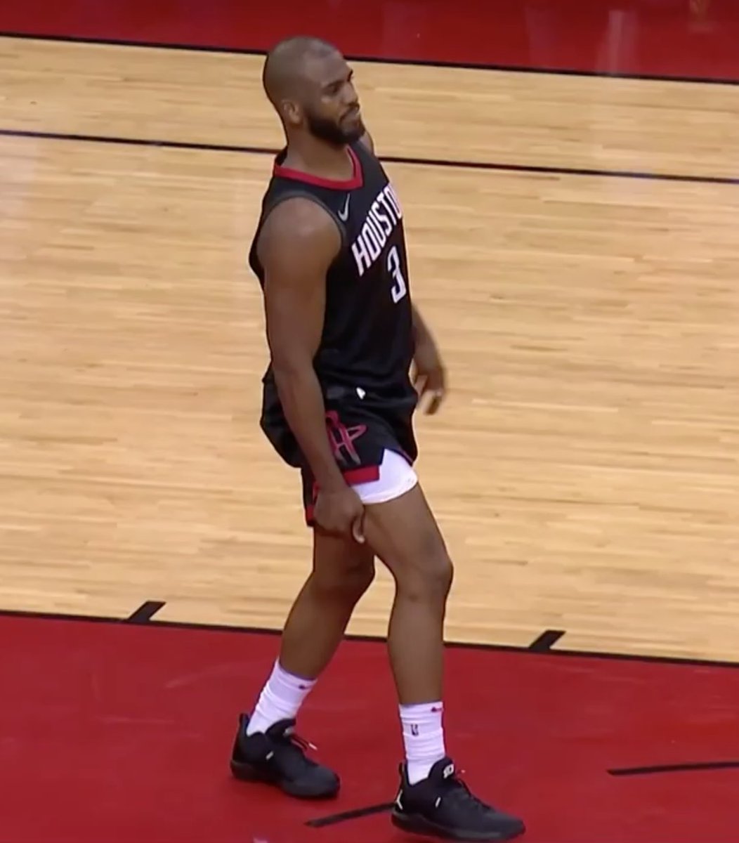 JCharnoffMD's tweet photo. Chris Paul injury: I would be surprised if he played/ was effective in any capacity. It appears that he grabbed the bicep femoris, the most commonly injured muscle of the hamstring. Injury grading I, II, III. Grade 1 the most mild takes 1-2 wk to return to sport #NBA #PMR https://t.co/AE00KTP25Q