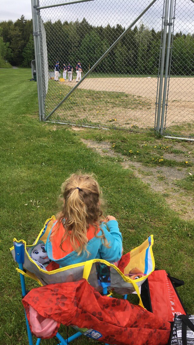 He catches everything......hit to centre field 😍<a href="/markmactavish/">Mark MacTavish</a>  #babyTuna #misselliemorgan #missingTheZamboni