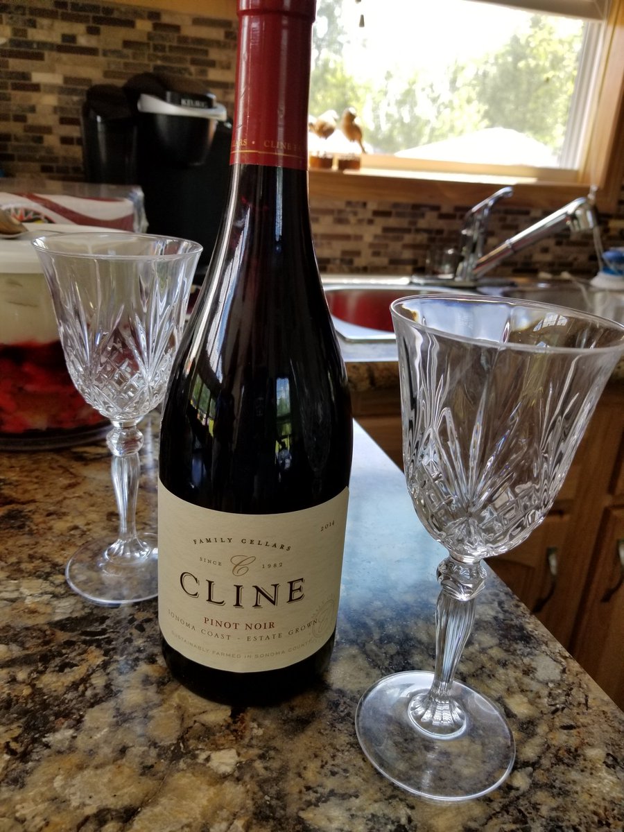 VClinebarton's tweet image. Cline wine, who knew? :) #LoveYouCousins #FamilyReunion #MemorialDayWeekend2018