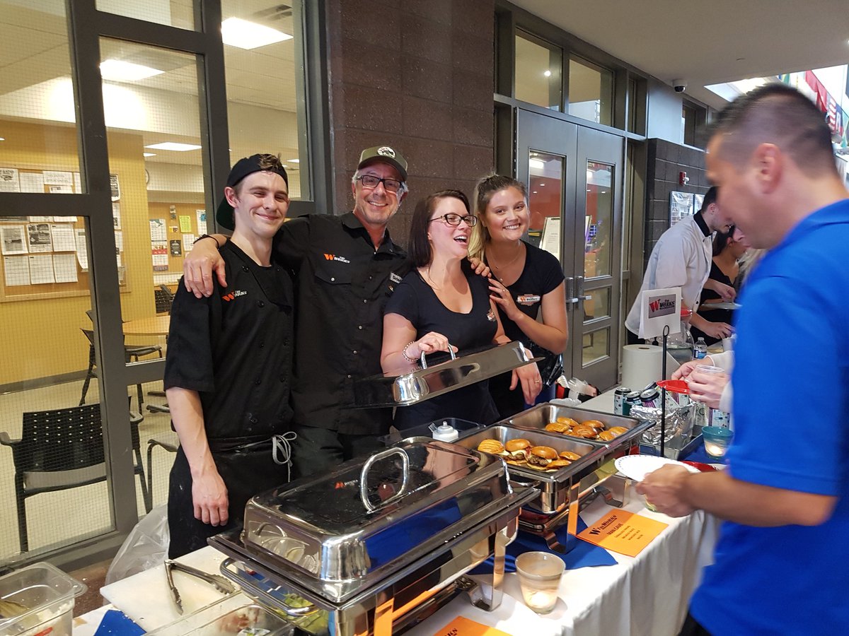 webbyattheWORKS's tweet photo. Team @WORKSBURGER #Barrhaven great time tonight @BarrhavenBIA @RotaryNepean Taste of the Haven! https://t.co/aFrkBImKVK