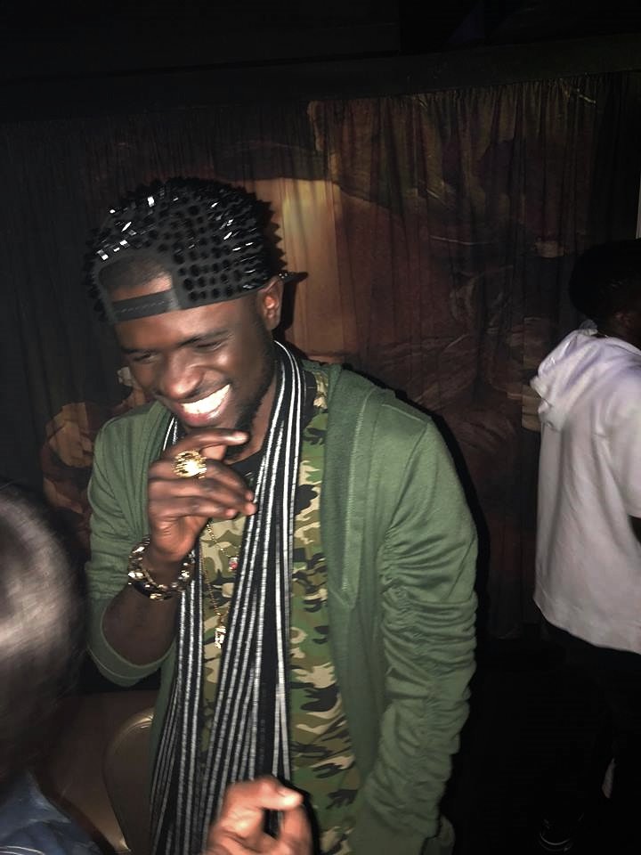 Jean_Justin_com's tweet photo. #KingSley
#Saturday 
#birthdayparty 
#onyx 
#partywithus
#Versacebabe https://t.co/0cfzQHnEZO