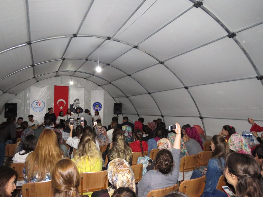 Saliha Sultan Yurt Müdürlüğü ve Kırşehir Yurt Müdürlüğünce Organize Edilen İftar Sonrası,Öğrencilerimize Final  Sınavları Öncesi İftar Çadırında Moral Gecesi Düzenlendi.#BenimYurdumKYK