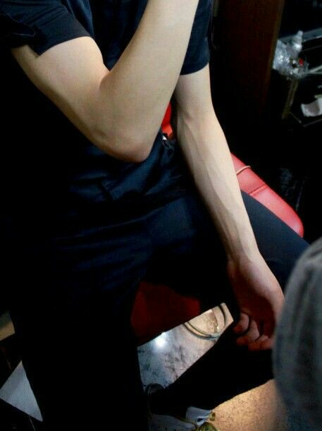 bodyofjjk's tweet photo. BYE https://t.co/F43suGI84z