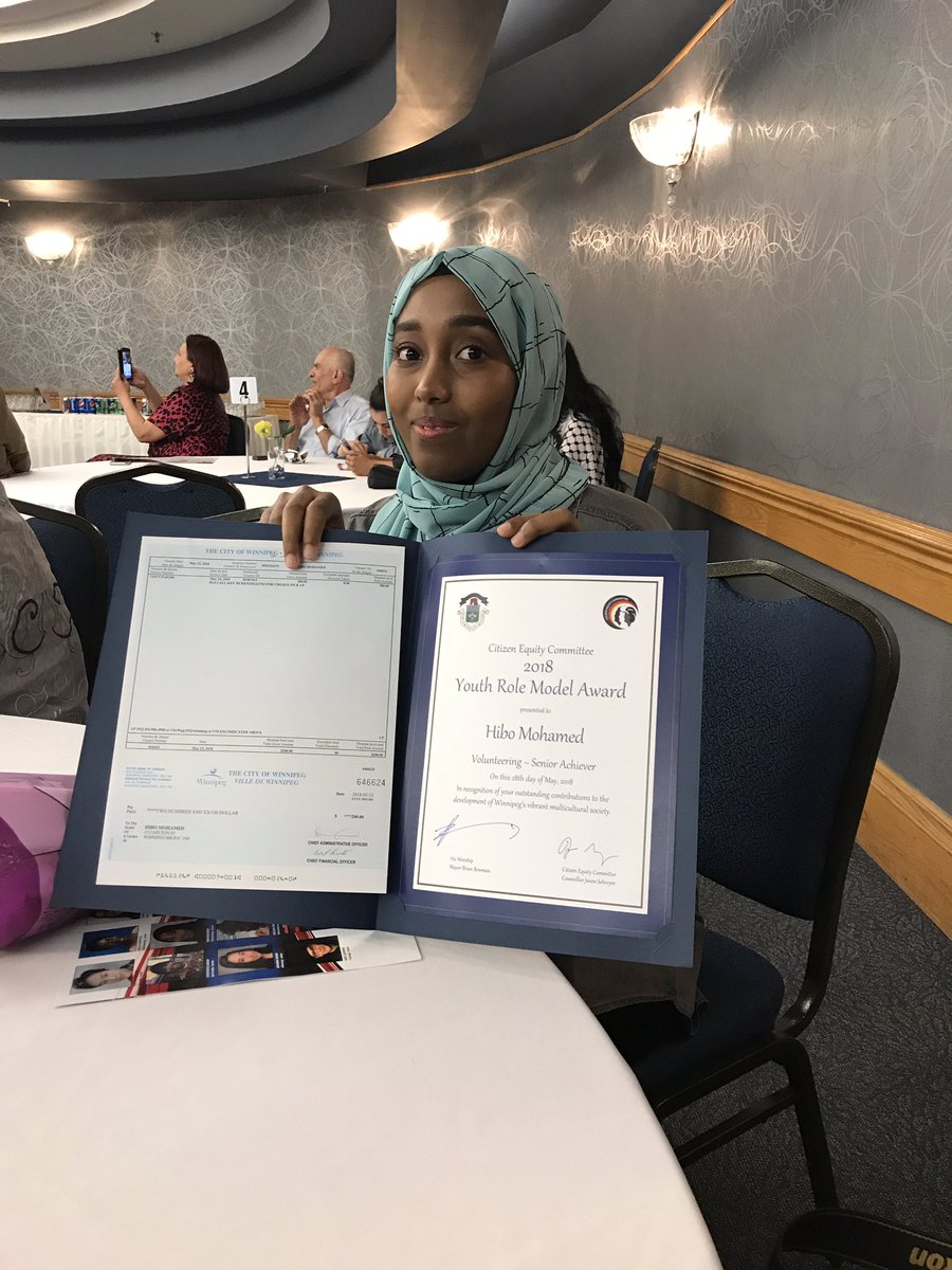 MrsIlaganDMCI's tweet photo. Congrats to our Hibo Mohammed for her Youth Role Model Award for Volunteering! We are lucky to have her @dmcintyre https://t.co/U1WdS3IVW1