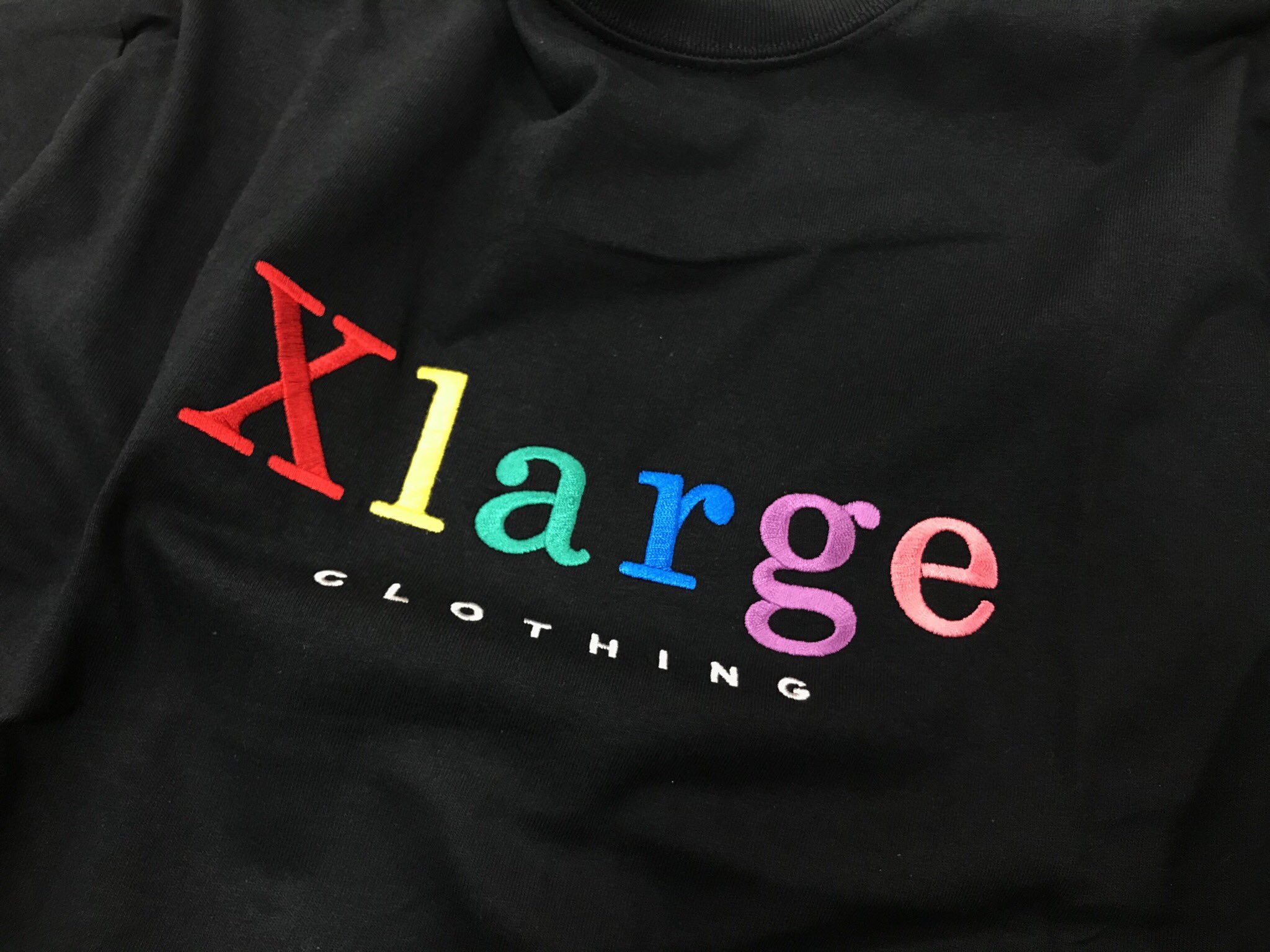 Poser Al Twitter X Large 新作tee ロゴ部分を全て刺繍で仕上げた 高級感のある一枚 男女問わず人気あります カラー サイズ Wh M Xl Bk M Xl 5 400 税込 エクストララージ 宮崎県 日南市 Tシャツ Xlarge T Co Hpgnv2hwjw Twitter