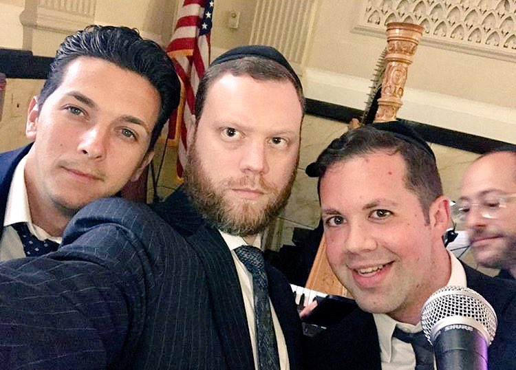 JewishMusicHook's tweet photo. Wedding going down tonight with the spectacular @YumiLowy #AviPerets & @SimchaLeiner as leads music by the @KolPlay orchestra https://t.co/R7MCuBeUy0