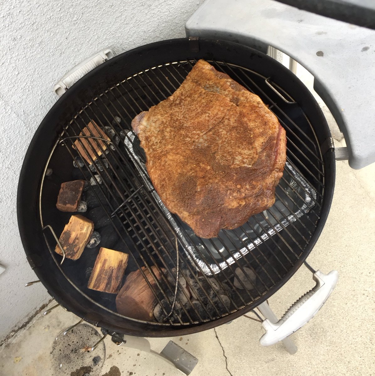 AaronMKrouse's tweet photo. Brisket. It’s what we’re having for dinner. #snakemethod #smoked #mesquite #brisket #barbecue @WeberGrills #kettle https://t.co/B92D1dTm2C