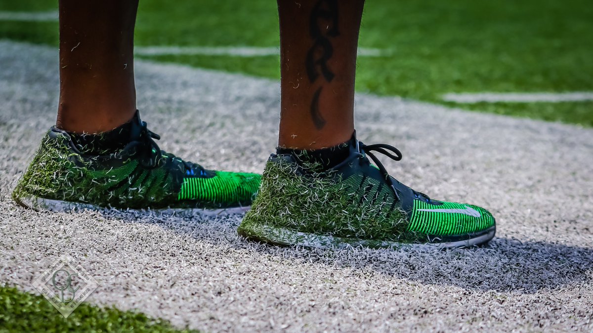 sherry_milliken's tweet photo. @tribe7_7 @CoachP2827 New shoes???? https://t.co/3o09TsqSgq