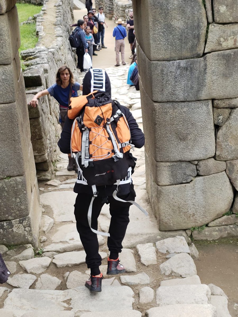 Erckfry's tweet photo. Entrando a un lugar lleno de historia https://t.co/BpBEiR1GKj