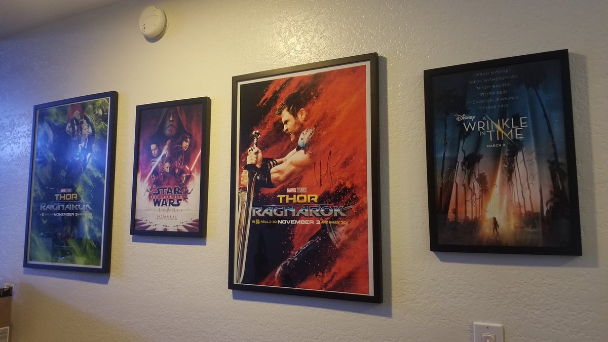 lsirikul's tweet photo. I have been at my place for six years... And I finally hung shit up. I'm pretty proud. #geekhome https://t.co/4b5Br73tHc