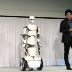 なんか進化してる？!ｗペッパー君から優しさを排除したみたいなロボットｗ