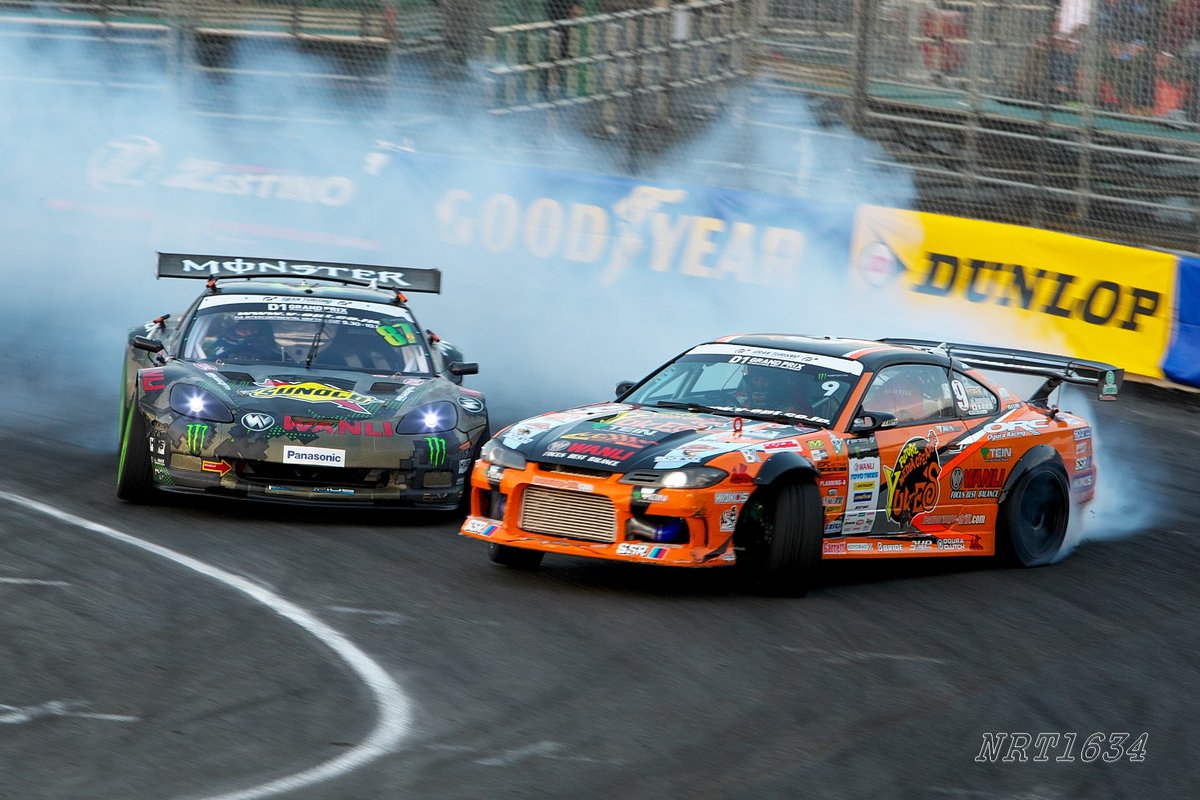 Soyo_papa's tweet photo. 2017 D1GP Ex. TOKYO DRIFT 

WANLI FAT FIVE RACING 
YUKE'S Team ORANGE

#D1GP #齋藤太吾 選手 #SUNOCO #SUNOCO_MONSTER_CORVETTE #LS7 #X245A #SUNOCO #CORVETTE #WANLI #お台場特設コース
#末永直登 選手 #Team_ORANGE #Team_ORANGE_Silvia_S15_2JZ #S15 #2JZ #WANLI https://t.co/0zSf1XjT28