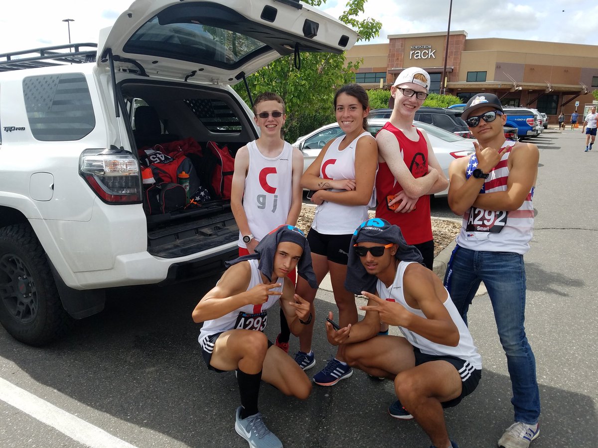 xc_central's tweet photo. Great trip to Bolder Boulder 10k today. https://t.co/rU0Po86iYH