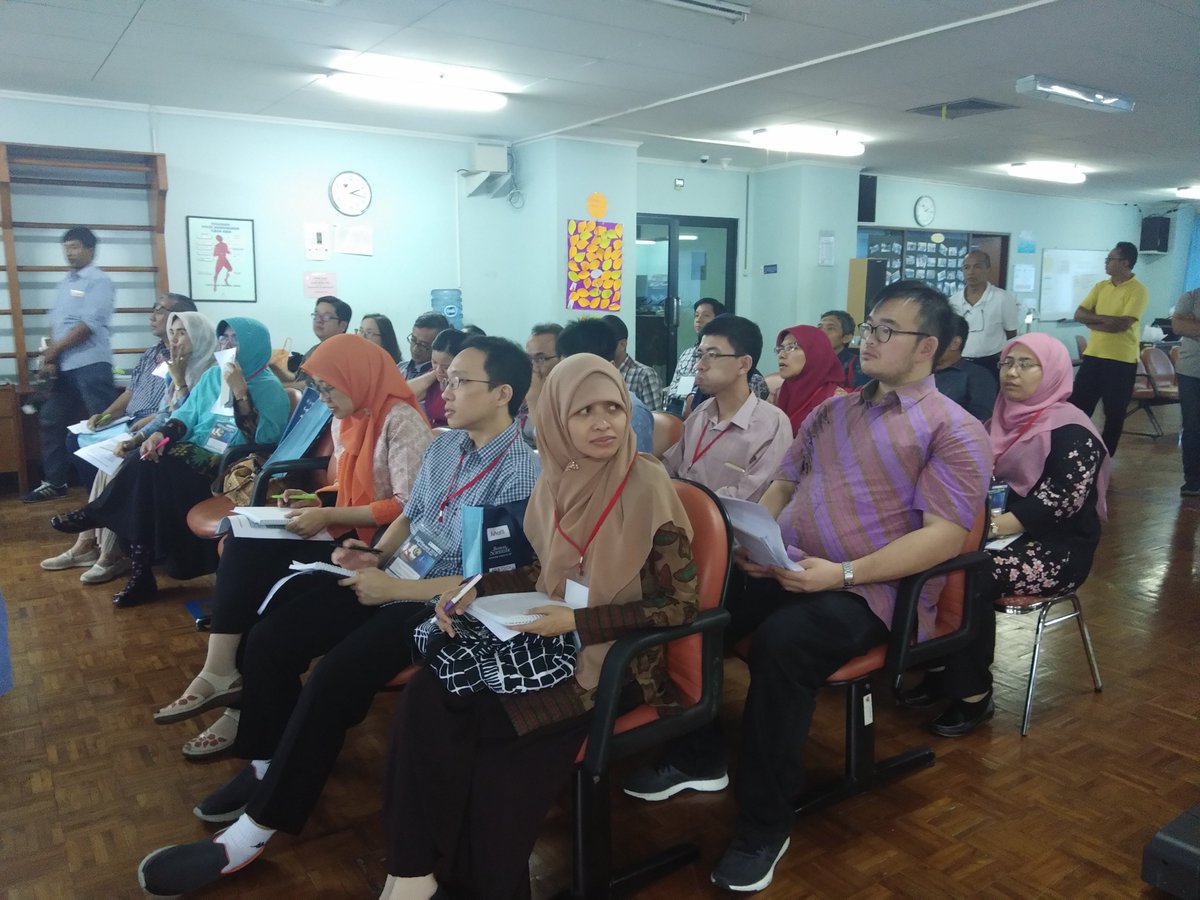 Lode_Ergometry's tweet photo. Our local distributor Tripatria Andalan Medika organised a workshop #CardiacRehab during InaPrevent. The cardiologists were very impressed by the Lode #LCRM, #Valiant2 and #Corival. Always glad with the efforts of our esteemed distributor. https://t.co/yFgIe9dKpG