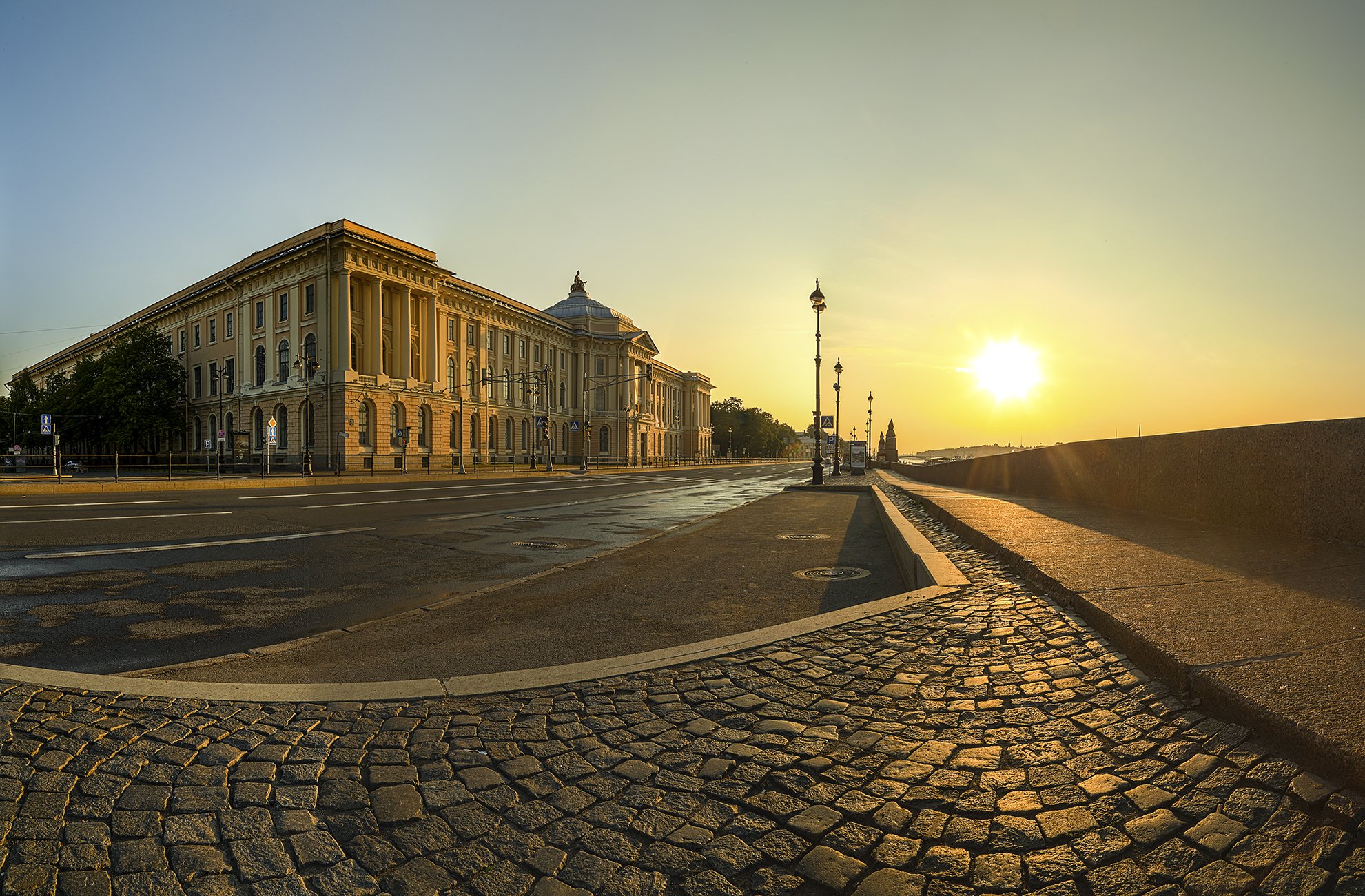 Солнце в Петербурге