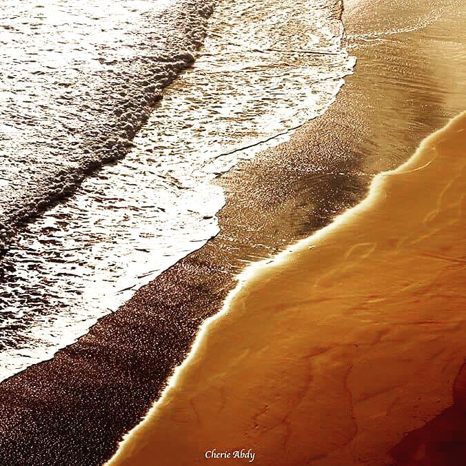 We all have a different path to follow. Remember not to hijack someone else’s as it might not be the journey you think it is 
#staytruetoyou