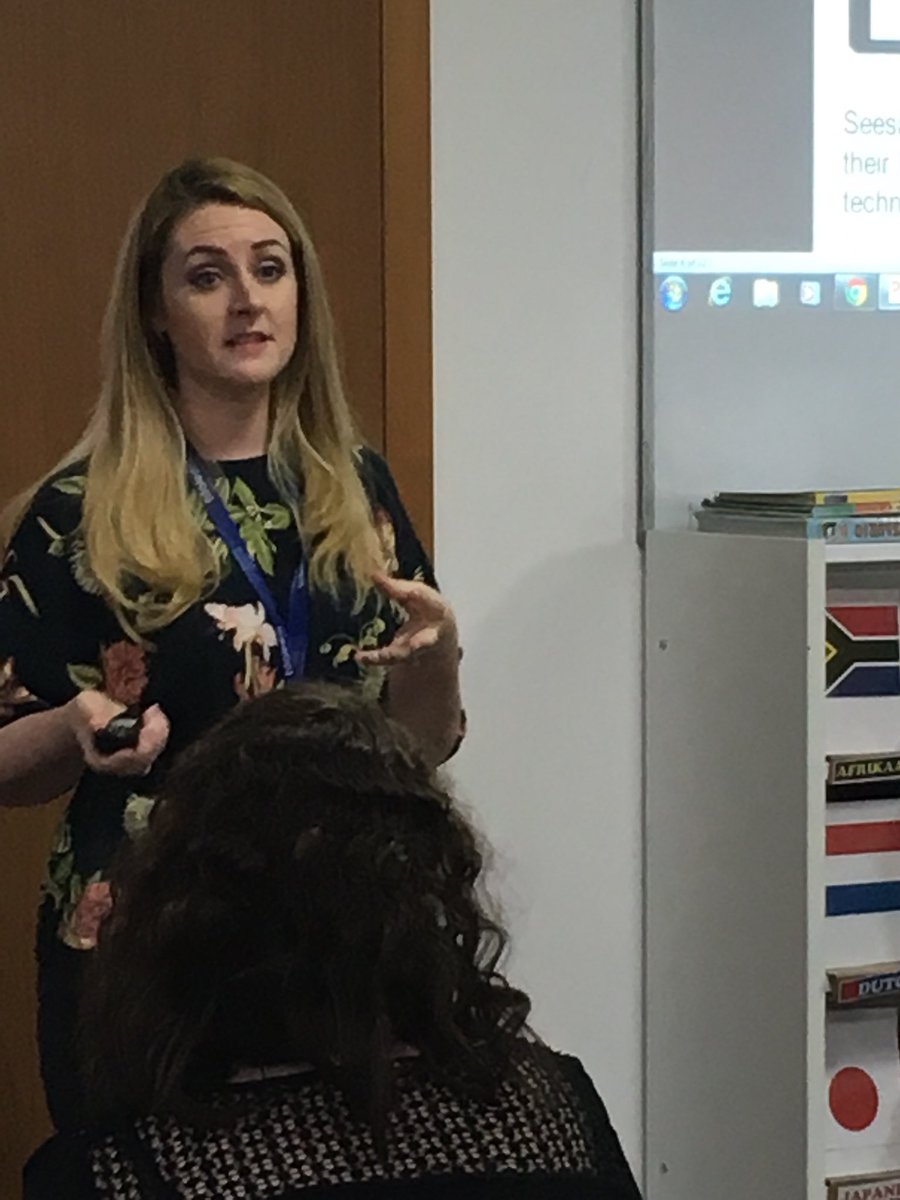GISPYPC's tweet image. Our amazing Seesaw ambassador Jane Gaughan leads an informative session for parents. We are encouraging all parents to get on board and sign up @GCSchoolDubai @GCSPYPG5 @MrJamiePlunkett @GCSPRIMARYHOP @Jane_Gaughan #behappybegcs #seesawjourney @Seesaw