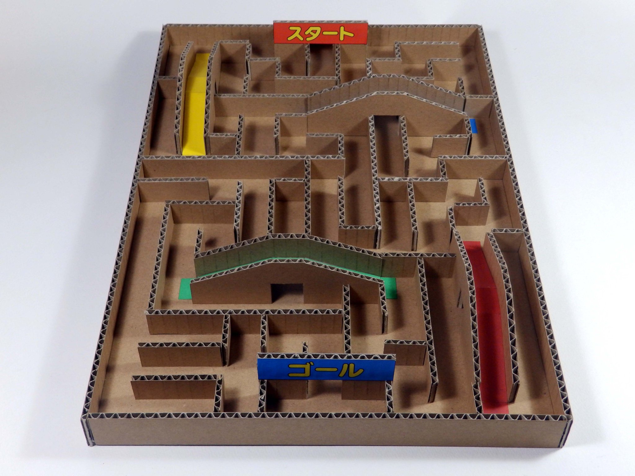 よみうりカルチャー自由が丘 コロコロ立体交差迷路を作ろう 7 29 日 A10 30 12 00 B13 00 14 30 ダンボールで橋やトンネルの仕掛けがある立体交差迷路を作ってみよう T Co Y2j5mxkrus よみうり カルチャー 自由が丘 工作 夏休み