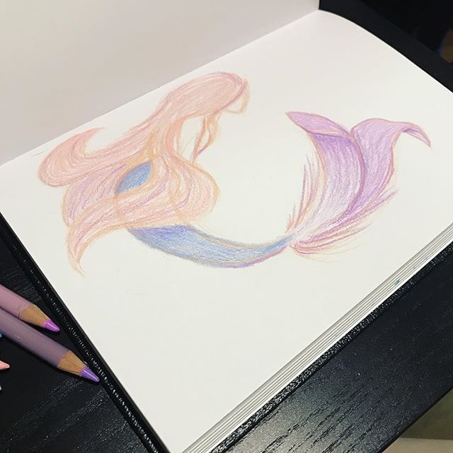 MeaganShuffield's tweet photo. 27/31 #mermay2018 playing with my colored pencils. Might have to try this one again with marker. I’ve been liking the texture I was getting. •
•
•
•
•
•
#mermay mermaid #mermaidart #coloredpencils #headisalittleweird #playingwithstyles #developin… https://t.co/yEGONqAhtE https://t.co/ZnOK43e2u1