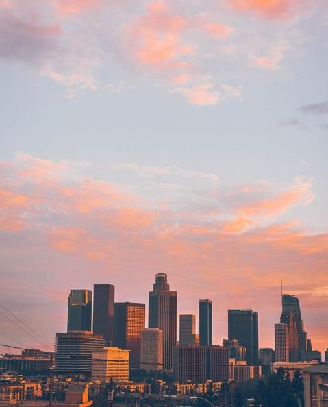 I share with you my peace #sonyalpha #conquer_la #city #streets_vision #mastershots #artofvisuals #instagram #followforfollow #streetdreamsmag #abc7eyewitness #follow4follow #moodygrams #photography #dtla #california #ourcolourdays #likeforlike #clouds #cloudy #sunset #LA