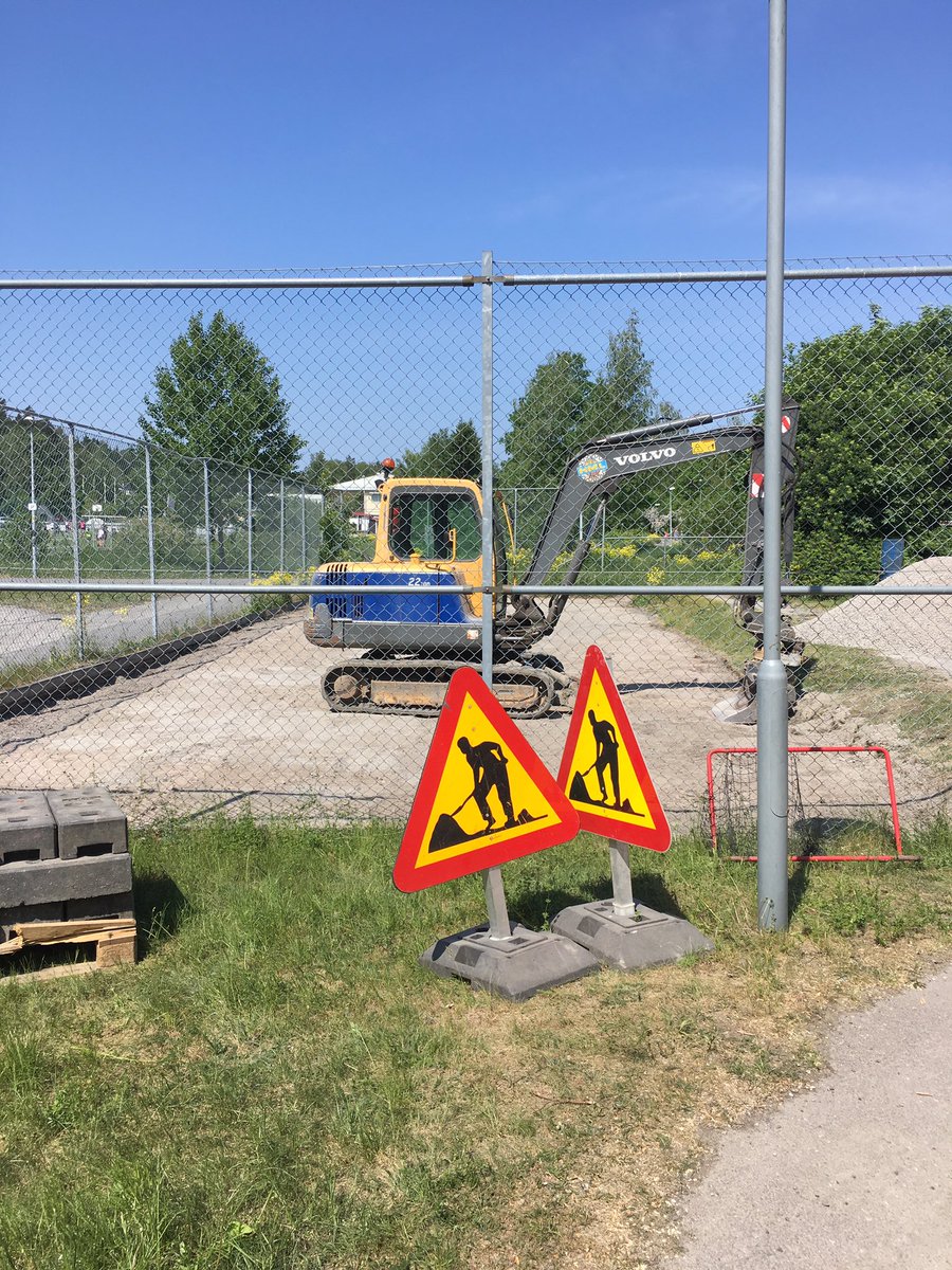 När @Runbackas elevråd är med och påverkar, då blir det  parkourbana på skolgården! Bästa elevrådet!