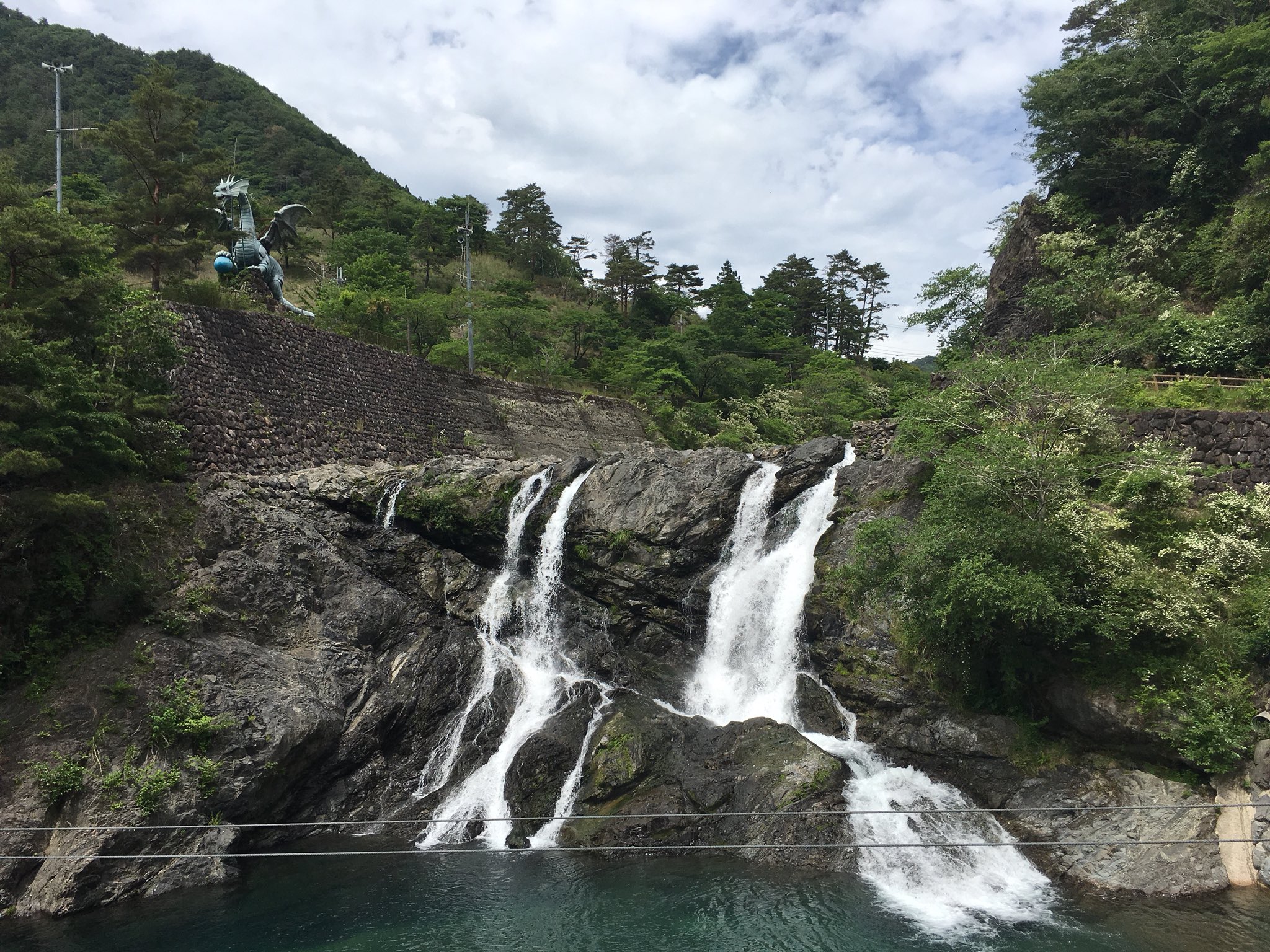 Twitter 上的 Katsuhiko 休みで 朝からドライブしてきました 和歌山県伊都郡かつらぎ町 花園村 金剛の滝 滝 もうすぐ梅雨 T Co Jpwweohmrb Twitter