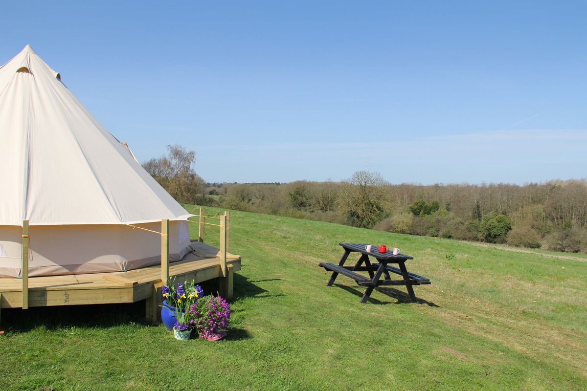 PeonyHello's tweet photo. It's half term, the sun is shining so why not escape to the country. 
#visitnorfolk #familyglamping #sleepunderthestars #glamping #NorthNorfolk #Norfolk https://t.co/mFZBWIT1t1