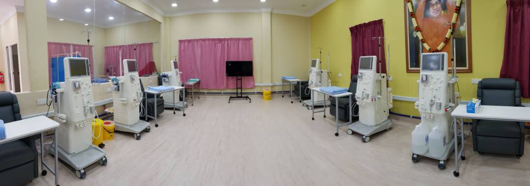 Please pass the word around so that the Selayang folks are aware that there is a free dialysis centre. 

This is located  at 349, Jln Laksamana Batu Caves by Sai Ananda Centre a serving  community  and they just launched it to help the people