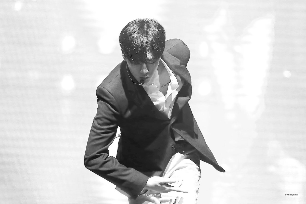 hbnxkwon's tweet photo. เจอกันสักสเตจดีมั้ย ดงโฮร้องฮยอนบินแรป แซ่บลืม https://t.co/gpmQobhq2y
