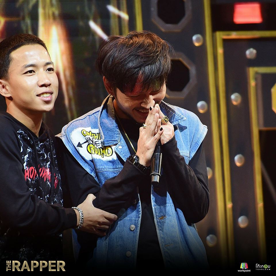 oganicbigfan's tweet photo. ถ้วยรางวัลอาจมีไว้สำหรับที่หนึ่งของการแข่งขัน แต่ สิ่งที่ Rapper ทุกคนได้รับคือ การชนะตัวเอง และชนะใจคนดู ซึ่งเป็นรางวัลที่คุ้มค่าที่สุด ขอบคุณมากค่ะที่สร้างสรรค์ผลงานดีๆออกมาให้เราได้รับชมเสมอ #TheRapper #OGANIC https://t.co/9CmGFBTzTS