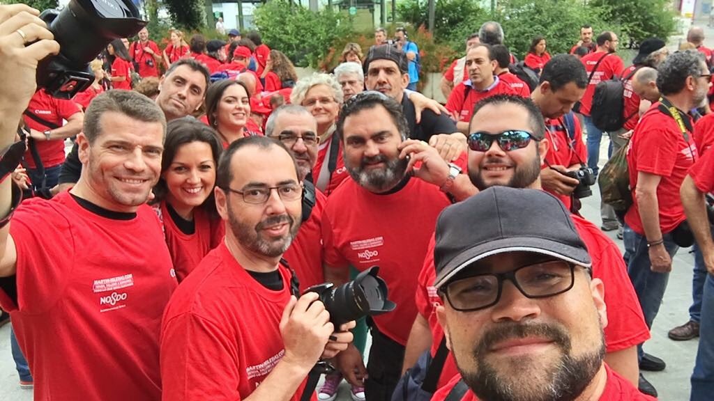 ACFotoquinto's tweet photo. Este fin de semana se a llevado la VI Edición de #Turifoto18 #photoquivir18 y allí estuvieron algunos de los miembros de nuestra asociación @MARTINIGLESIASL @CanonEspana @SanDisk @Ayto_Sevilla https://t.co/u7HF0qPd6l