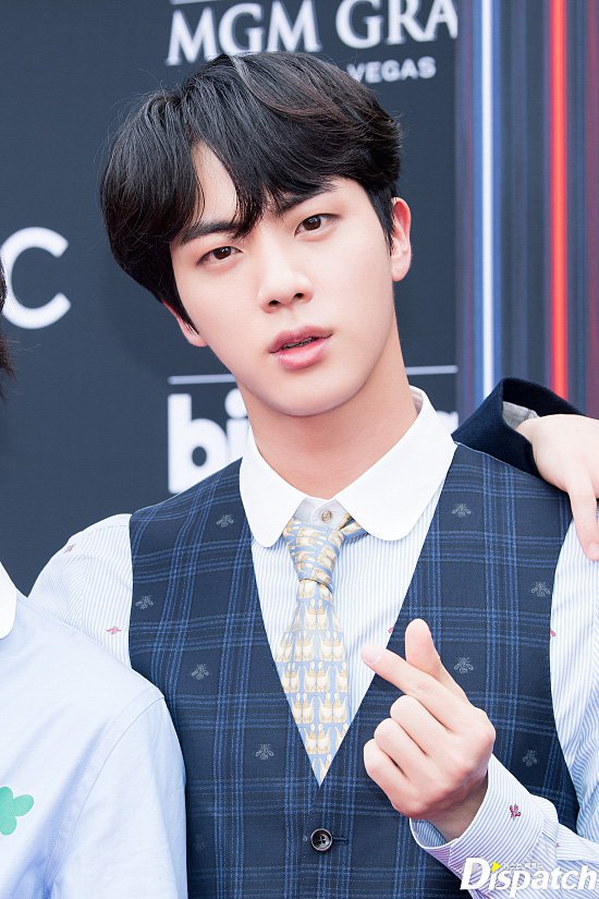 taesbae2511's tweet photo. Gucci Kings.
Kai and Jin.
Let's end fanwars please.
#BTSEXO ❤️🙆 https://t.co/MsBkIi7OCO
