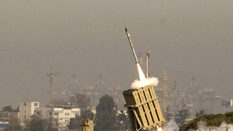 in_narek's tweet photo. Des roquettes tirées depuis la bande de Gaza et visant le sud d'Israël ont été interceptées par le système de protection Dôme de fer.

#Palestine🇵🇸 https://t.co/UZZiIBmEQy