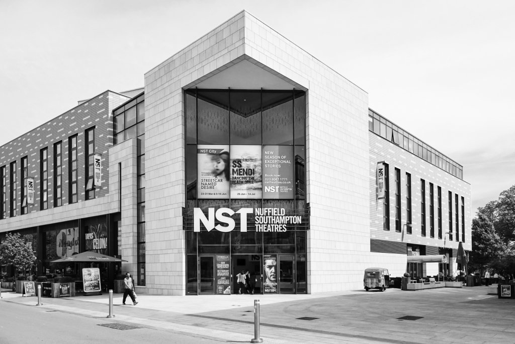 sotonmono's tweet photo. Southampton Photos of the Day - John Hansard Gallery / City Eye &amp; Nuffield Theatre @HistoricalSoton @SeeSouthampton @iSouthampton @JHansardGallery @City_Eye @NSTheatres https://t.co/1y2fNhCSvK