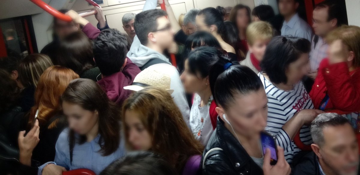 carpetani's tweet photo. #TFML9: No hay vergüenza. Peor que animales al matadero. Asi trata el duo @ppmadrid + @Cs_Madrid a los trabajadores.TFM, el @metro_madrid de #Rivas y #Arganda, lo peor de la red, aislados por ferrocarril y sin @CercaniasMadrid. Aqui el Transporte Público ni está ni se le espera https://t.co/FkF83zeCo0