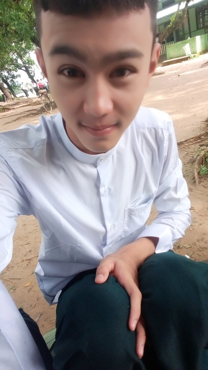 Crystal47624748's tweet photo. @​ေက်ာင္​းသား​ေလးကို #ခင္​ၾက​ေသးရဲ႕လား?@ https://t.co/VIR6pJKc7S