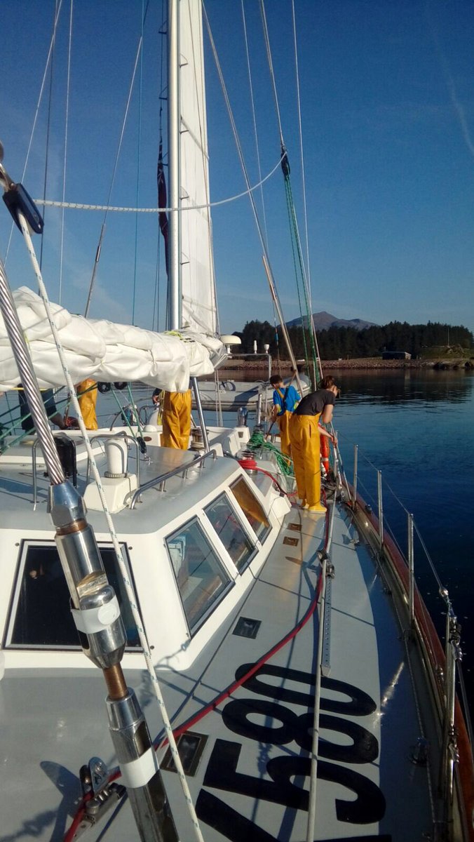 cargilfield's tweet photo. A glorious morning on board Ocean Spirit, the yacht of @gordonstoun, for #adventures on the west coast! Have fun! #challenge #teamwork #cargilfield #broaderexperiencesbroaderminds #plusetenvous https://t.co/jOWkRcQ2Ov